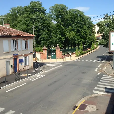 Le Rochegude Hotel 2*