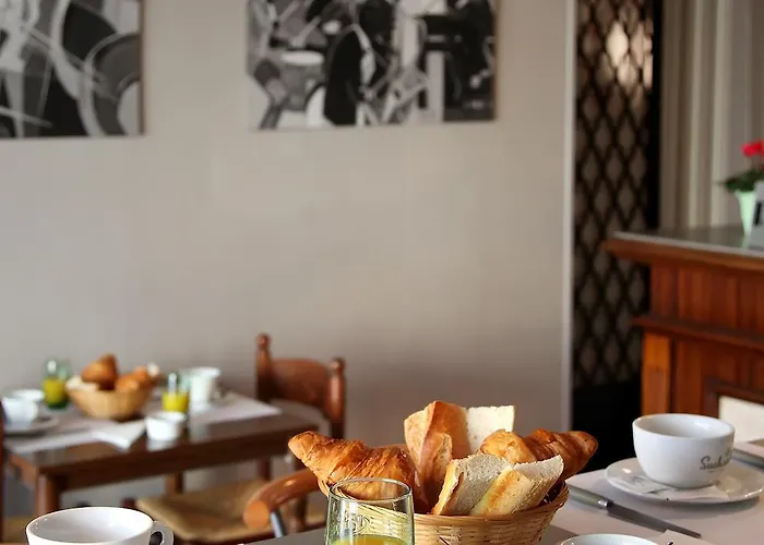 ホテル ル ロッシュギュード